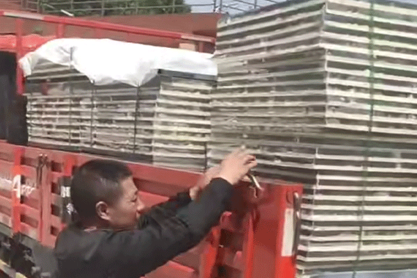 保溫水箱.png 保溫水箱.png